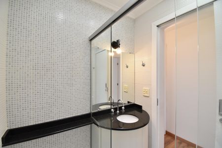 Casa de condomínio para alugar com 129m², 3 quartos e 2 vagasBanheiro 2