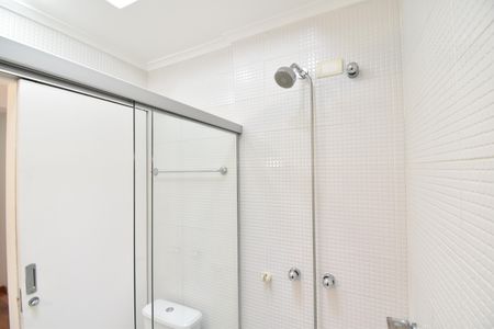 Casa de condomínio para alugar com 129m², 3 quartos e 2 vagasBanheiro 2