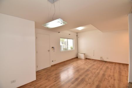 Casa de condomínio para alugar com 129m², 3 quartos e 2 vagasSala