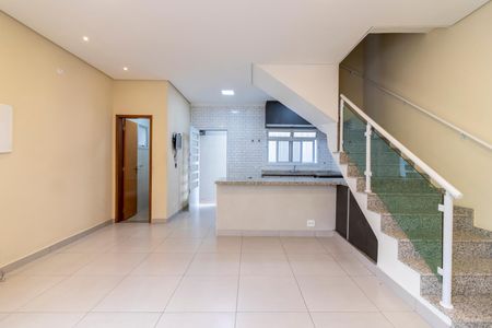 Sala de casa para alugar com 2 quartos, 100m² em Vila Prado, São Paulo