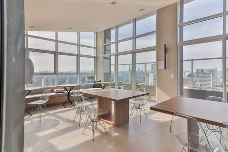 Studio para alugar com 25m², 1 quarto e 1 vagaÁrea comum - Salão de festas
