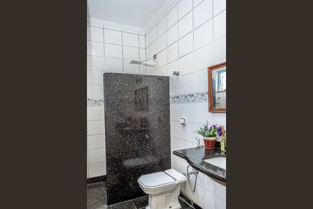 Casa para alugar com 186m², 5 quartos e 5 vagas Casa para alugar com 186m², 5 quartos e 5 vagasBanheiro Suíte