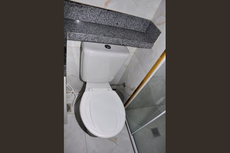 Apartamento para alugar com 32m², 2 quartos e sem vaga Apartamento para alugar com 32m², 2 quartos e sem vagaDetalhe - Banheiro Social