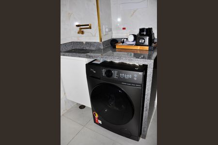 Apartamento para alugar com 32m², 2 quartos e sem vaga Apartamento para alugar com 32m², 2 quartos e sem vagaDetalhe - Área de Serviço