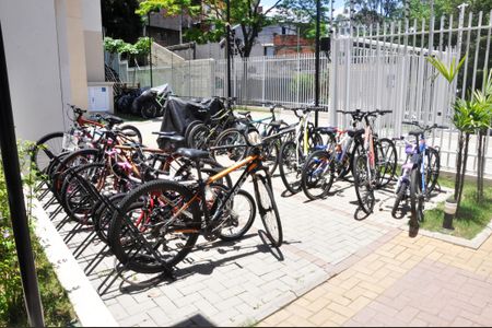 Apartamento para alugar com 32m², 2 quartos e sem vaga Apartamento para alugar com 32m², 2 quartos e sem vagaBicicletário