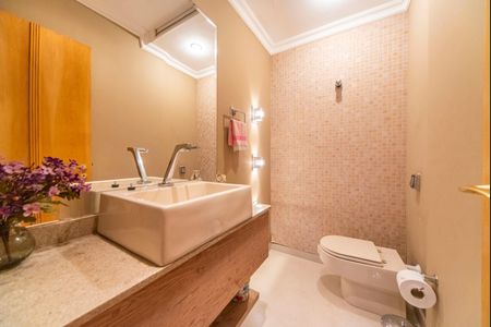 Apartamento para alugar com 260m², 4 quartos e 4 vagasLavabo