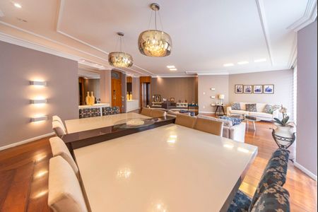 Sala de apartamento para alugar com 4 quartos, 260m² em Vila Bastos, Santo André