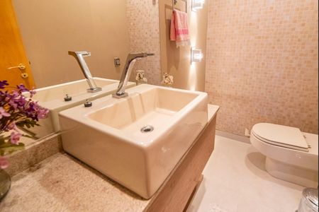 Apartamento para alugar com 260m², 4 quartos e 4 vagasLavabo