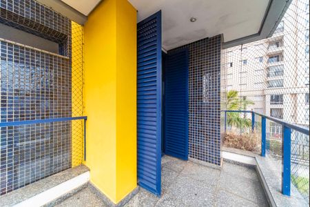 Apartamento para alugar com 260m², 4 quartos e 4 vagasVaranda do Quarto 3
