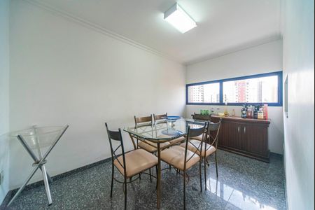 Apartamento para alugar com 260m², 4 quartos e 4 vagasCopa