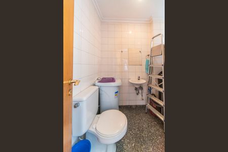 Apartamento para alugar com 260m², 4 quartos e 4 vagasBanheiro de serviço