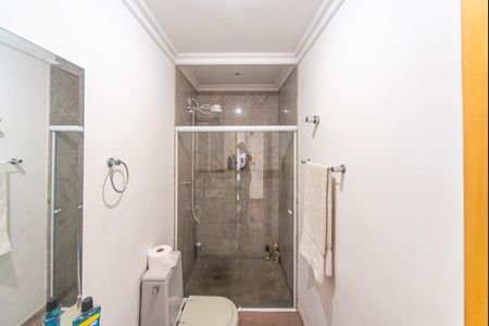 Apartamento para alugar com 260m², 4 quartos e 4 vagasBanheiro do Quarto 2