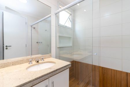 Apartamento para alugar com 148m², 3 quartos e 2 vagas Apartamento para alugar com 148m², 3 quartos e 2 vagasBanheiro da Suíte 1