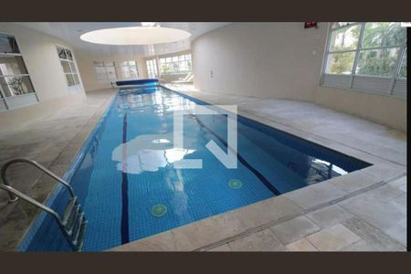 Apartamento para alugar com 148m², 3 quartos e 2 vagas Apartamento para alugar com 148m², 3 quartos e 2 vagasÁrea comum - Piscina