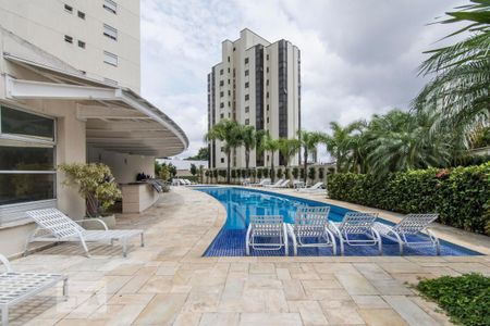 Apartamento para alugar com 148m², 3 quartos e 2 vagas Apartamento para alugar com 148m², 3 quartos e 2 vagasÁrea comum - Piscina