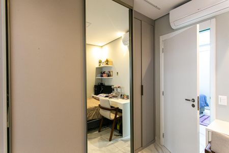 Apartamento à venda com 112m², 3 quartos e 2 vagasSuíte 2