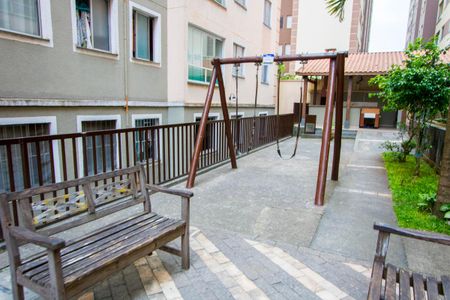 Apartamento para alugar com 50m², 2 quartos e 1 vaga Apartamento para alugar com 50m², 2 quartos e 1 vagaÁrea comum - Playground