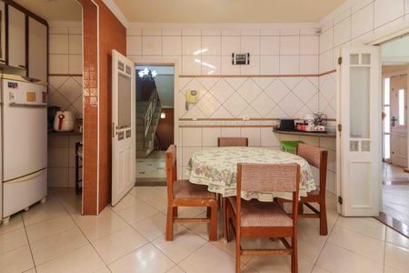 Casa para alugar com 360m², 5 quartos e 4 vagasCozinha