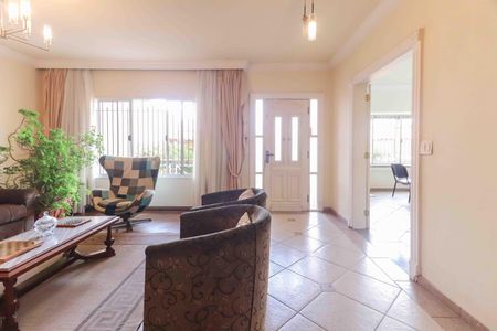 Casa para alugar com 360m², 5 quartos e 4 vagasSala