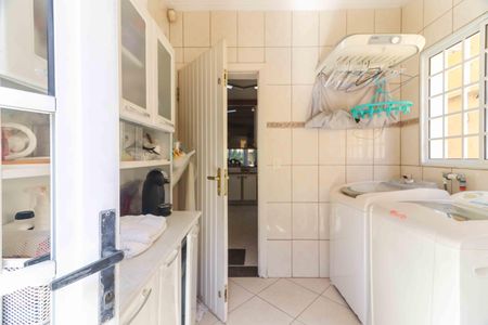 Casa para alugar com 360m², 5 quartos e 4 vagasLavanderia