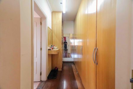 Casa para alugar com 360m², 5 quartos e 4 vagasQuarto 4 - Suíte