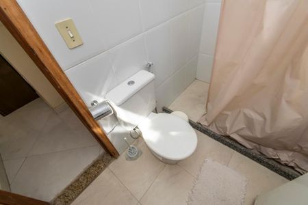 Casa de condomínio à venda com 50m², 2 quartos e sem vaga Casa de condomínio à venda com 50m², 2 quartos e sem vagaBanheiro da Suíte