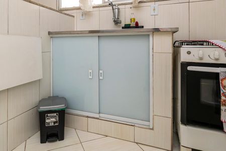 Casa de condomínio à venda com 50m², 2 quartos e sem vaga Casa de condomínio à venda com 50m², 2 quartos e sem vagaCozinha - Armários