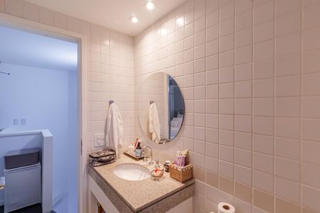 Apartamento à venda com 47m², 1 quarto e 1 vaga Apartamento à venda com 47m², 1 quarto e 1 vagaBanheiro da Suíte