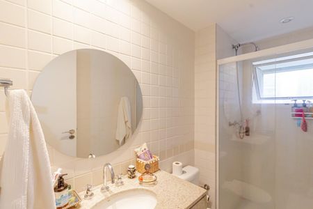 Apartamento à venda com 47m², 1 quarto e 1 vaga Apartamento à venda com 47m², 1 quarto e 1 vagaBanheiro da Suíte