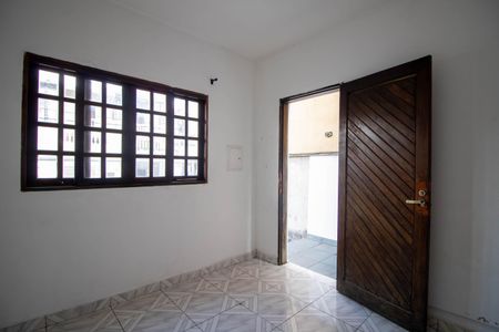 Sala de casa para alugar com 1 quarto, 45m² em Parque Pinheiros, Taboão da Serra