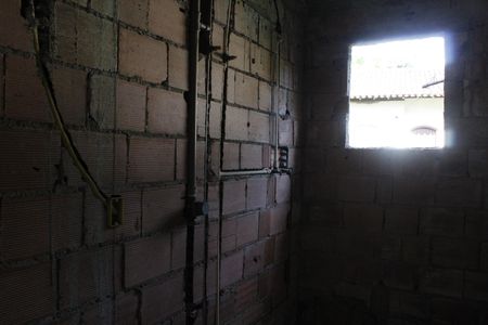 Banheiro de casa de condomínio à venda com 4 quartos, 260m² em Taquara, Rio de Janeiro