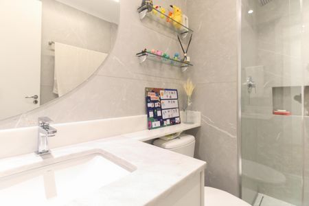 Apartamento à venda com 80m², 2 quartos e 1 vaga Apartamento à venda com 80m², 2 quartos e 1 vagaBanheiro Suíte 1