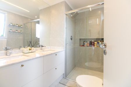 Apartamento à venda com 80m², 2 quartos e 1 vaga Apartamento à venda com 80m², 2 quartos e 1 vagaBanheiro Suíte 2