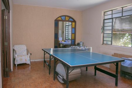 Casa à venda com 360m², 5 quartos e 6 vagas Casa à venda com 360m², 5 quartos e 6 vagasSala