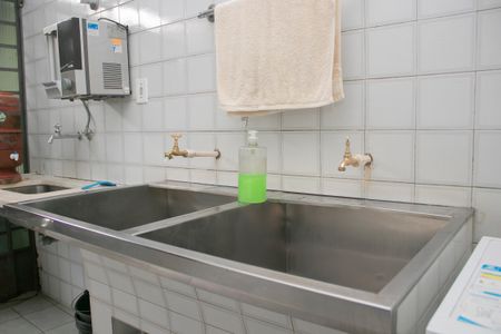 Casa à venda com 360m², 5 quartos e 6 vagas Casa à venda com 360m², 5 quartos e 6 vagasÁrea de Serviço