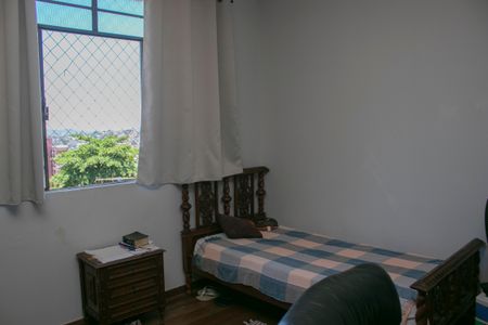 Casa à venda com 360m², 5 quartos e 6 vagas Casa à venda com 360m², 5 quartos e 6 vagasQuarto 1