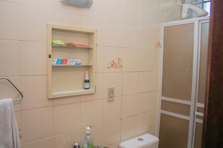 Casa à venda com 360m², 5 quartos e 6 vagas Casa à venda com 360m², 5 quartos e 6 vagasBanheiro da Suíte 1