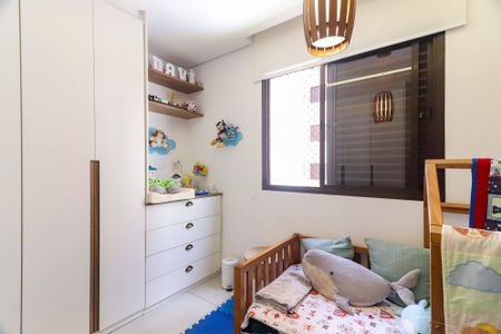 Apartamento à venda com 89m², 3 quartos e 2 vagasQuarto 2