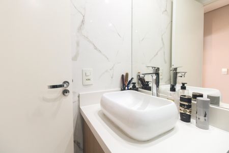 Apartamento à venda com 68m², 2 quartos e 1 vagaBanheiro Suíte 