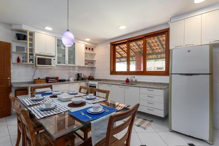 Casa à venda com 1500m², 5 quartos e 5 vagasCozinha