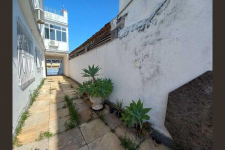 Casa à venda com 298m², 5 quartos e 3 vagas