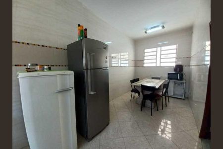 Casa à venda com 298m², 5 quartos e 3 vagas