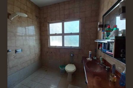 Casa à venda com 298m², 5 quartos e 3 vagas