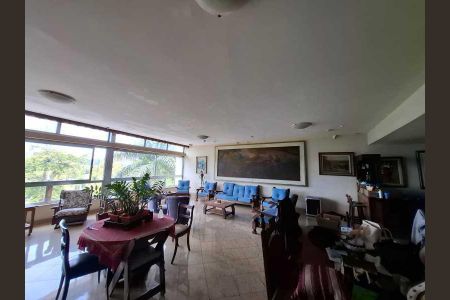 Apartamento à venda com 367m², 4 quartos e 2 vagas