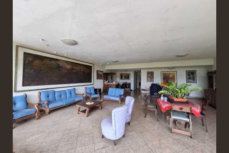 Apartamento à venda com 367m², 4 quartos e 2 vagas