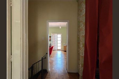 Casa à venda com 211m², 2 quartos e 2 vagasCorredor