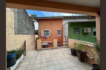 Casa à venda com 211m², 2 quartos e 2 vagasExtensão da área externa