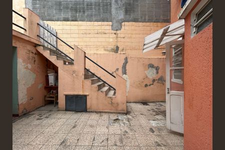 Casa à venda com 211m², 2 quartos e 2 vagasChurrasqueira