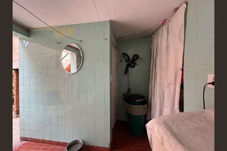 Casa à venda com 211m², 2 quartos e 2 vagasÁrea de Serviço