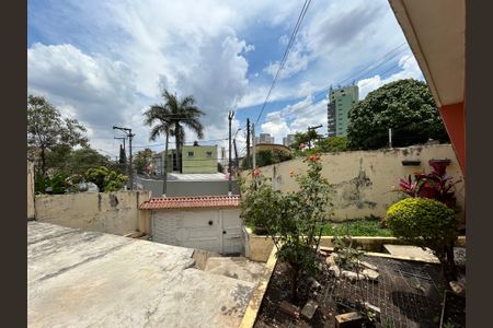 Casa à venda com 211m², 2 quartos e 2 vagasQuintal
